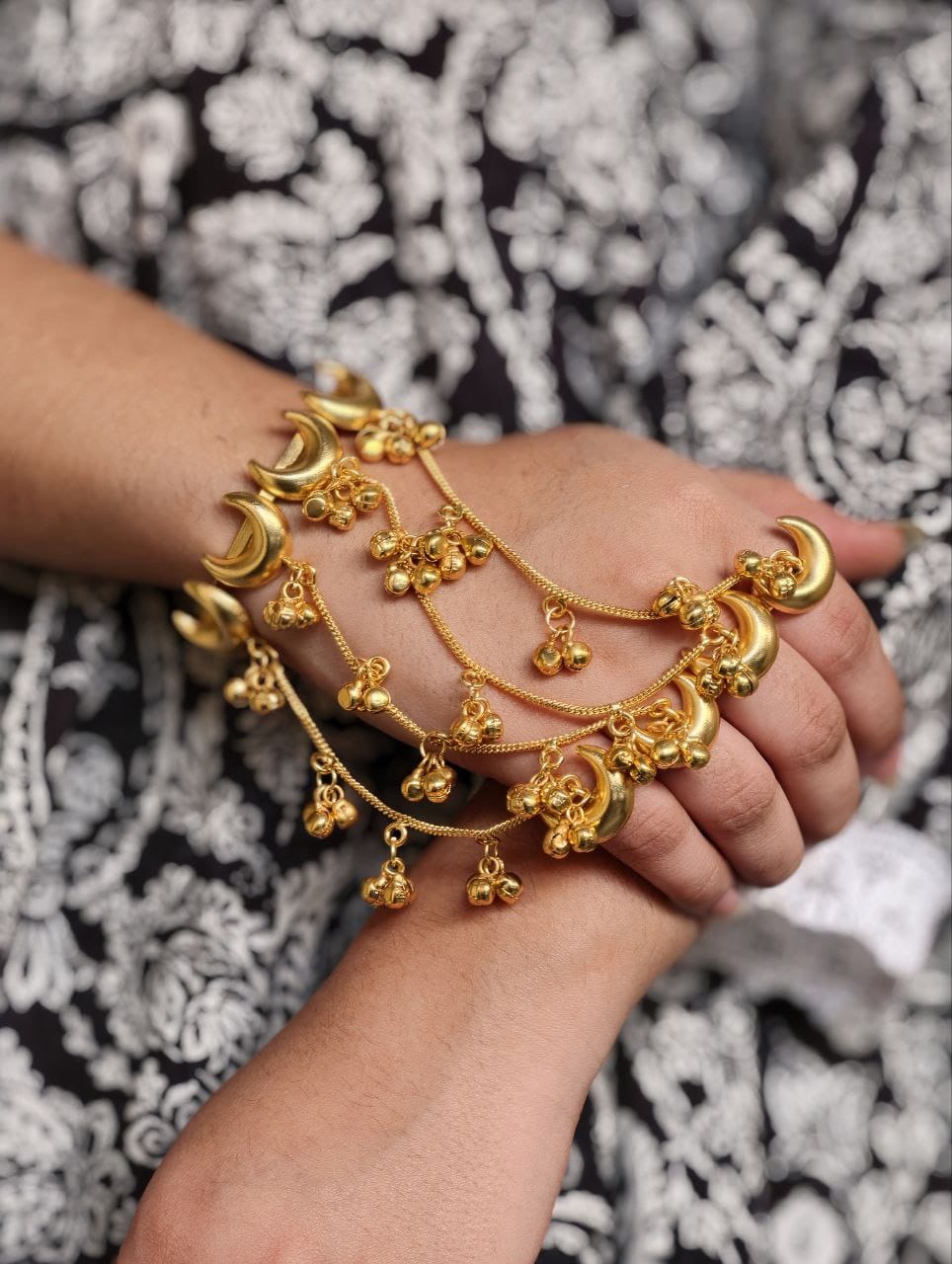 Golden Hand Chain Bracelet with Ring (Hathphool Jewelry)